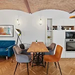 Farawayhomes Studio Vienna #B2