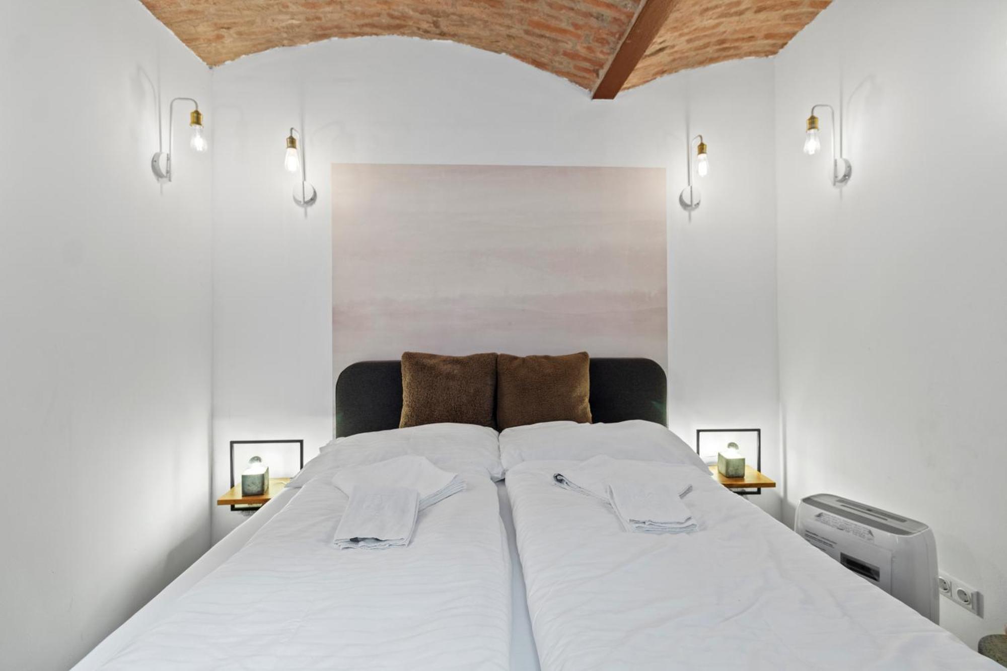 Farawayhomes #b2 * Vienna