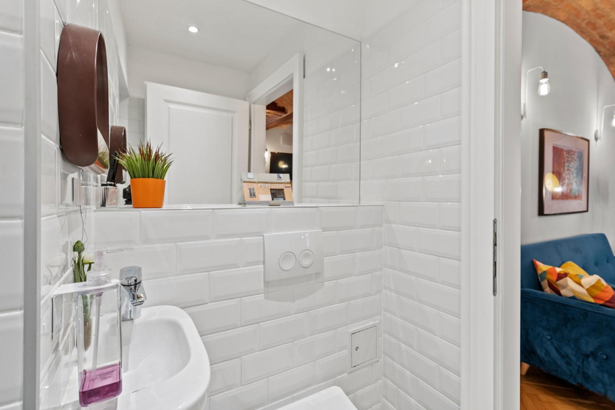 Farawayhomes #b2 Apartment *