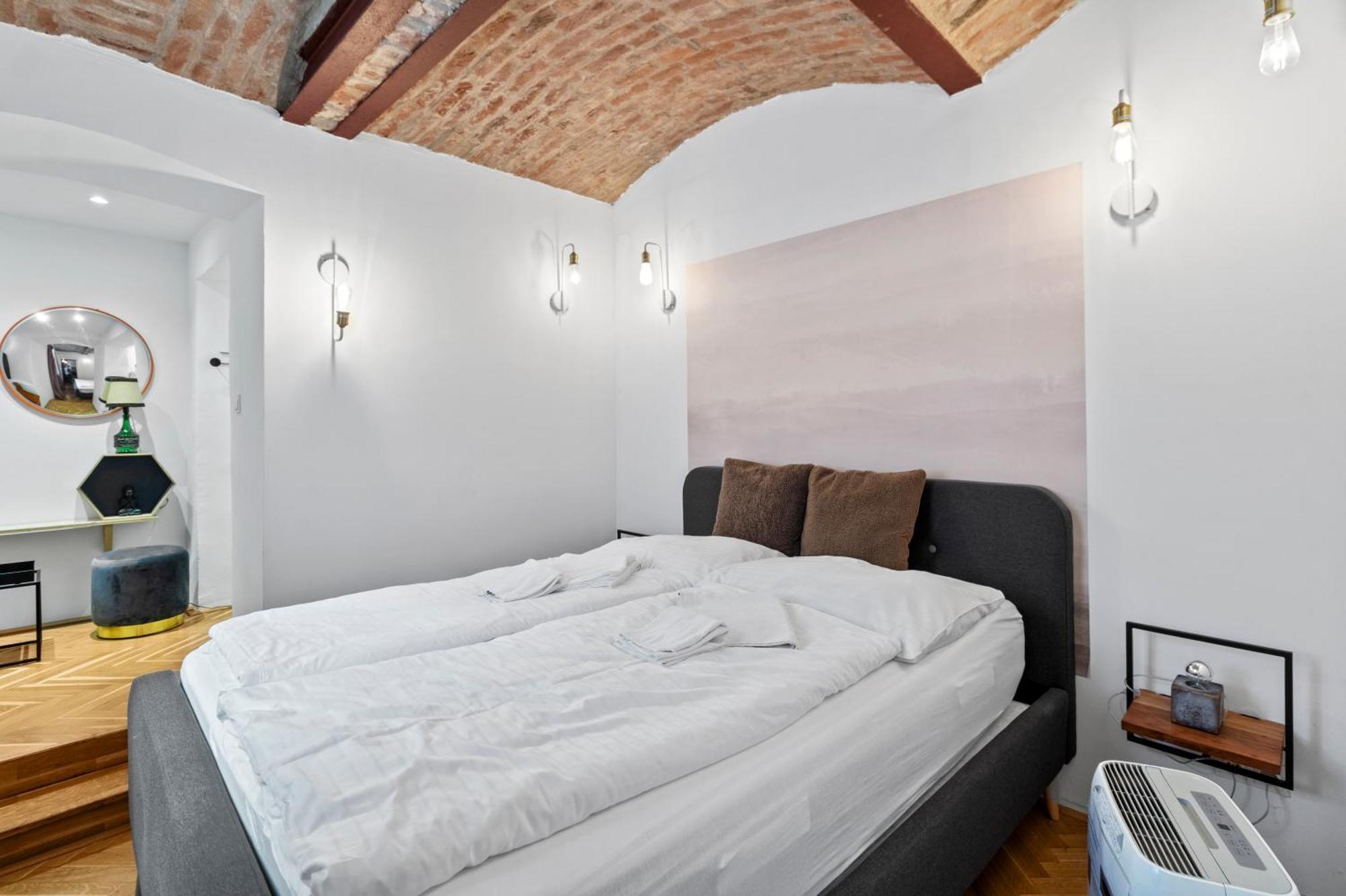 Farawayhomes #b2 *